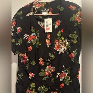 Vintage floral button down blouse